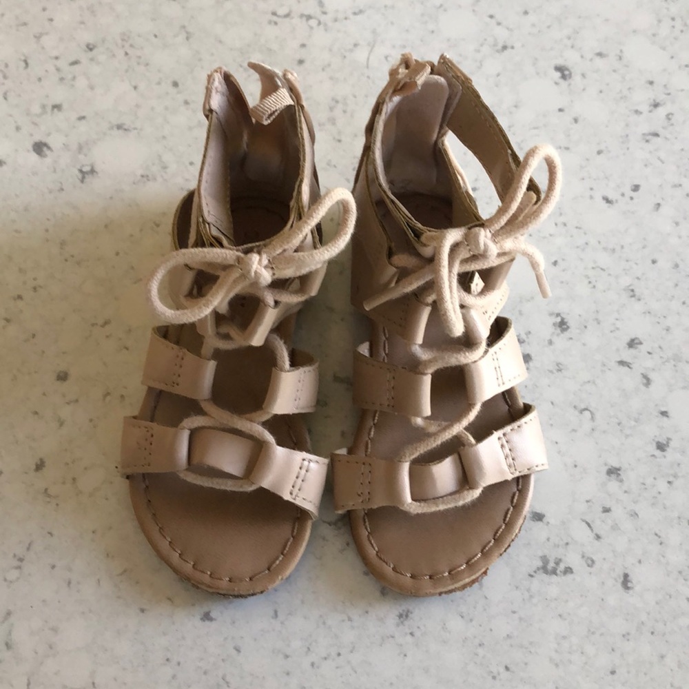 Toddler girls nude gladiator sandals size 6